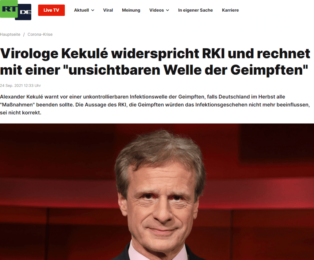 Auf die Frage, was den 61-Jährigen denn im Moment als Wissenschaftler am meisten beschäftigt – wenn es um die Aussicht auf eine vierte Corona-Welle geht –, antwortete er:
"Die Fachleute können kaum vorhersagen, wie sich die vierte Welle entwickeln wird. Gingen im vergangenen Jahr die Inzidenzen hoch, war weitgehend klar, wie viele Menschen erkranken und sterben. Jetzt ist die Analyse komplizierter. Es ist wirklich schwierig, zu sagen, wie sich die Impfungen auf die Bettenbelegung in den Kliniken und die Sterblichkeit auswirken werden."
Zum Thema der Impfquote in Deutschland sagte Kekulé:
"Australische Wissenschaftler haben gerade berechnet, dass eine Impfquote von 80 Prozent der Erwachsenen für das Beenden aller Maßnahmen ausreichen könnte. Dänemark hat bei 85 Prozent geöffnet. Eine wichtige Unbekannte ist hier, wie stark die Impfdurchbrüche ins Gewicht fallen. Das Robert Koch-Institut müsste diesbezüglich eigentlich seine Einschätzung überarbeiten."
Dann wurde er mit Bezug auf das Infektionsgeschehen noch deutlicher. So seien Geimpfte zwar auch gegenüber der Delta-Variante des Coronavirus vor einem schweren Verlauf oder gar Tod durch COVID-19 weitgehend geschützt. Dennoch könnten sie das Virus aber durchaus an andere weitergeben – oder weitergegeben haben. Unklar sei, wie häufig das passieren wird, meint der Inhaber des Lehrstuhls für Medizinische Mikrobiologie und Virologie der Martin-Luther-Universität Halle-Wittenberg und Direktor des Instituts für Medizinische Mikrobiologie des Universitätsklinikums Halle (Saale). Nach derzeitiger Datenlage scheine der Schutz vor Infektionen durch eine vollständige Impfung bei 50 bis 70 Prozent zu liegen. Kekulé stellt deutlich heraus:
"Die Aussage des RKI, die Geimpften spielten keine Rolle mehr beim Epidemiegeschehen, ist jedenfalls falsch."
Das Hauptproblem bestehe vielmehr in Folgendem:
"Geimpfte verhalten sich in der Regel risikobereiter, sie haben mehr Kontakte, gehen häufiger auf Konzerte und Partys. Sie werden nicht getestet und kommen auch nicht in Quarantäne. Stecken sie sich an, haben sie oft keine oder nur sehr milde Symptome, erkennen ihre Infektion also nicht oder zu spät. Deshalb rechne ich mit einer unsichtbaren Welle der Geimpften. Es ist zu befürchten, dass von dort aus Infektionen auf die derzeit 3,4 Millionen Ungeimpften ab 60 überschwappen."
Dennoch plädiere er für die 3G-Regelung – anstelle von 2G –, ergänzt jedoch: "… in Kombination mit der Kontaktnachverfolgung. Überall, wo das nicht gewährleistet werden kann, muss man die kommende Erkältungssaison über weiter Maske tragen und Abstand halten."
Das "Worst-Case-Szenario" sei einerseits "ein völlig entfesselter Ausbruch bei ungeimpften Kindern und Jugendlichen und eine gleichzeitig starke unsichtbare Welle unter den Geimpften." Andererseits geht er davon aus, dass im Mai 2022 die Corona-Krise beendet sein werde. Er halte es für "unwahrscheinlich, dass es vollkommen neue, gefährlichere Virusvarianten geben wird" und nimmt eine Entwicklung vorweg, dass COVID-19 ein "Erkältungsvirus" wird, "wie wir das auch von anderen Coronaviren kennen".